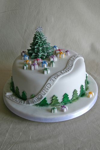 Christmas Tree and Gifts Cake