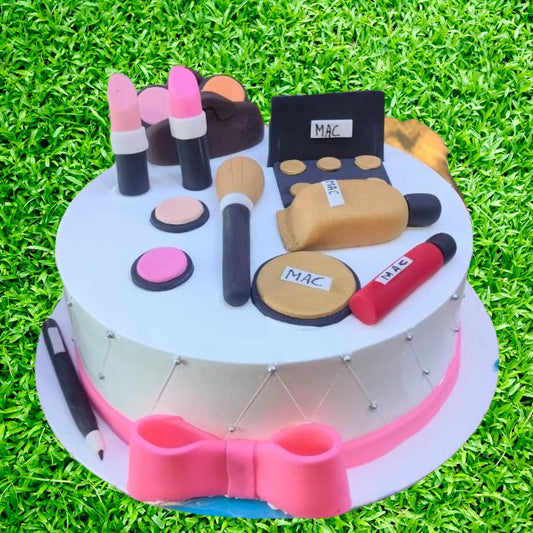 Makeup Set Cake